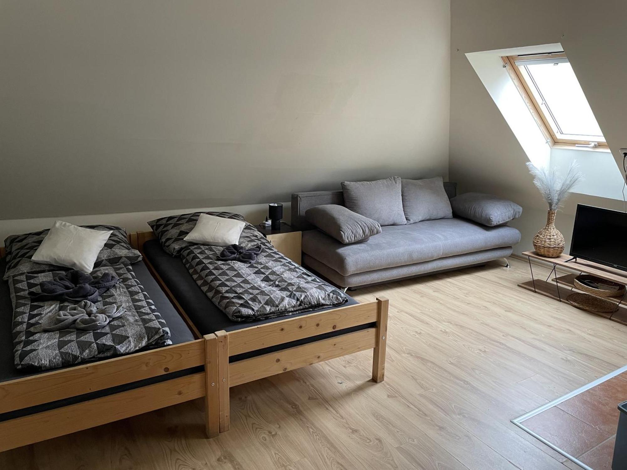 Takacs Vendeghaz 2 * Sopron