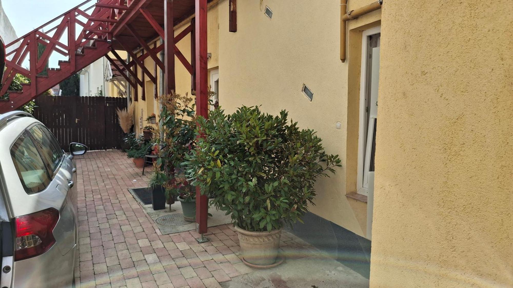 Takacs Vendeghaz 2 Apartment *